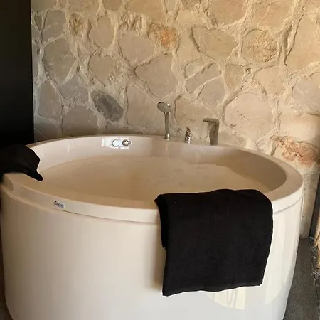 Villa Yaka Vadi / Yaka Boheme